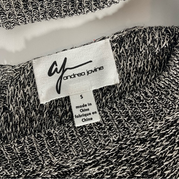 Andrea Jovine NWT’s Silver Combo Form Fitting V-Neck w/Strap Mini Dress Size SM - Picture 2 of 13